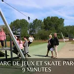 *l'ecrin De L'etang* Depaysement Assure * ブルブール
