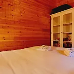 *l'ecrin De L'etang* Depaysement Assure シャレー ブルブール