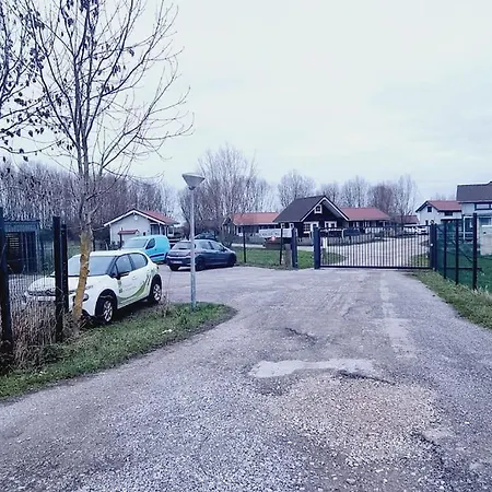 *l'ecrin De L'etang* Depaysement Assure