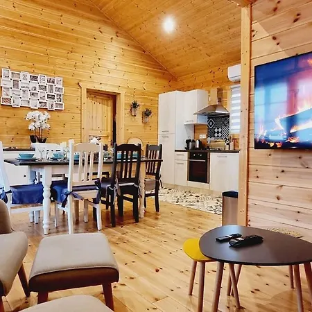 *l'ecrin De L'etang* Depaysement Assure